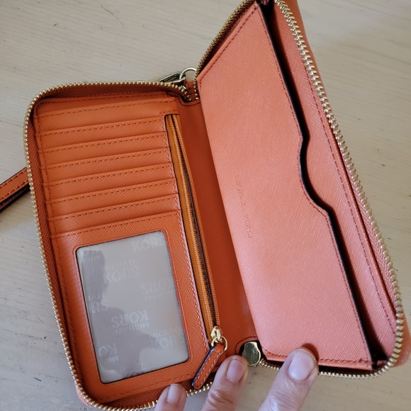 Micheal Kors Continental Zip Around Wallet Organizer Wristlet Burnt Orange - Picture 2 of 9